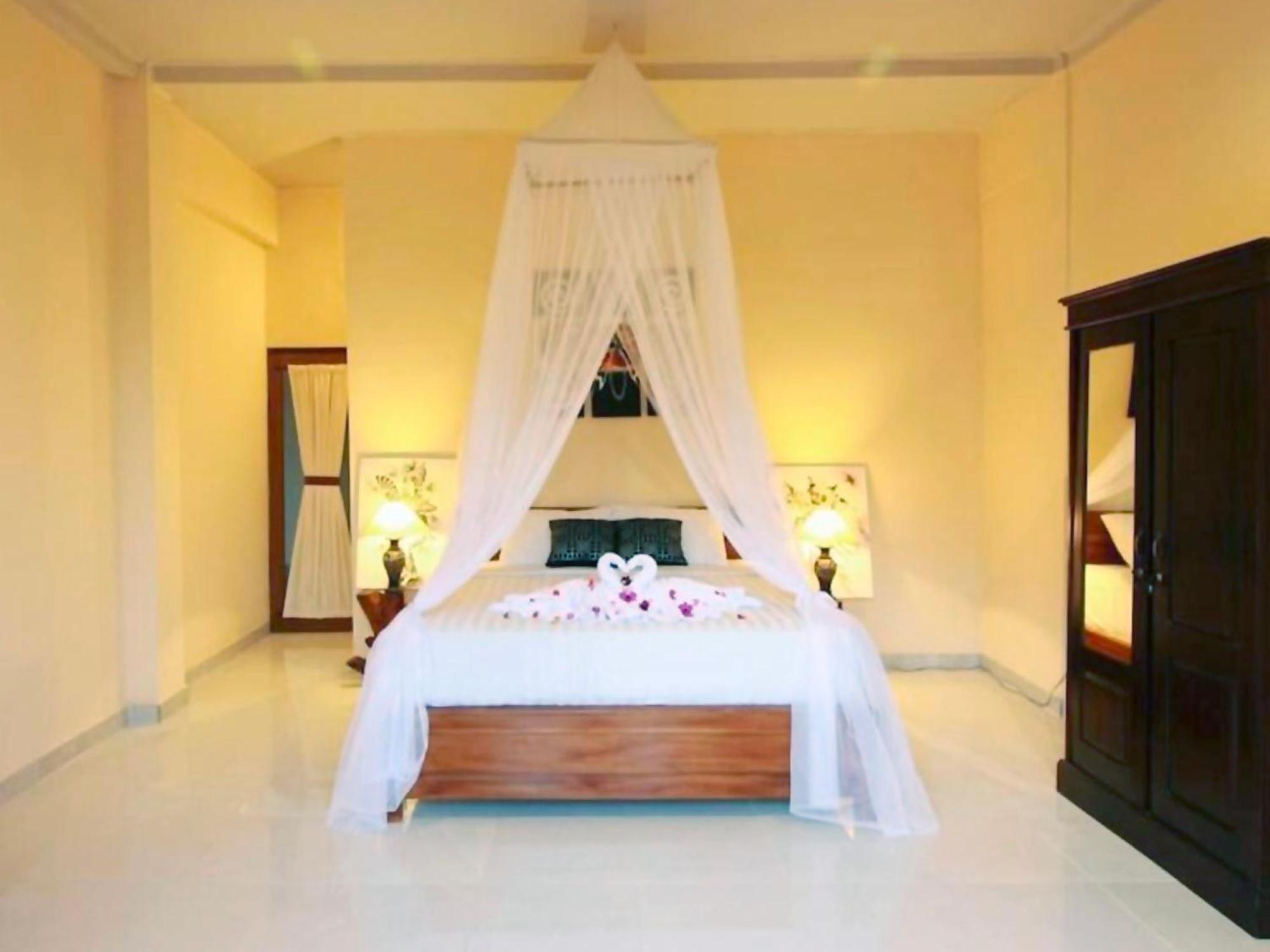 Munduk Sena Hotel Ngoại thất bức ảnh